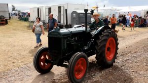 ЭТО ВИДЕО НАБРАЛО 1 МЛН ПРОСМОТРОВ! Трактора 1950-ых! Как новые! #100