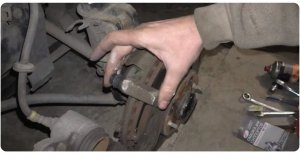 Ревизия суппорта (направляющие и пыльники) на Приоре, Калине, Гранте и 2110, 2114