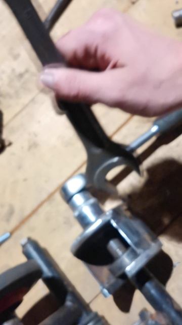 Сделал сьемник для потшипников буран. Но неудачно, вывод лучше выбивать их смотреть онлайн