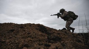 Старший матрос Алексей Крючков спас раненых сослуживцев под обстрелом