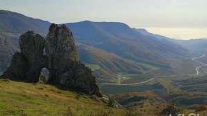 с . Междуречье,"Целующиеся медвежата"