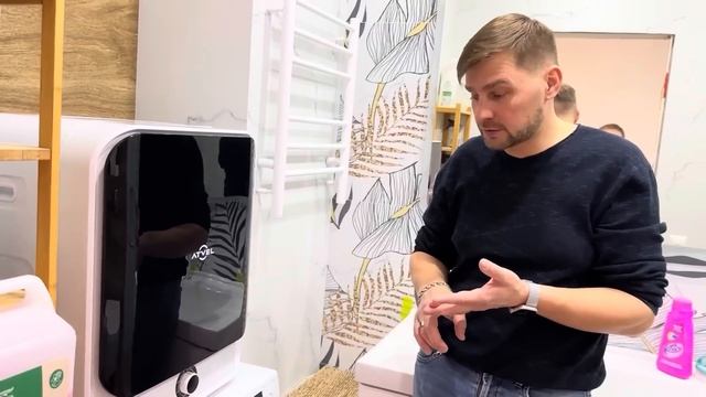 ВЛОГ В квартире будет новая СУШИЛЬНАЯ МАШИНА для белья ATVEL ! К нам приходит ЁЖИК и хулиганит ! смотреть онлайн