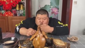 Повар «ТОЛСТАЯ ОБЕЗЬЯНА», поделится с вами любимыми рецептами。