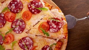 Пицца Салями