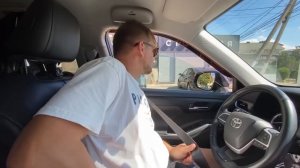 ВЛОГ Кошка ободрала все деревья ! Лёша наконец то ИСКУПАЛСЯ в Черном море ! Купили Алисе зонтик ☂️!