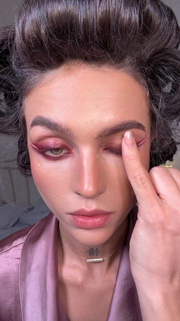 Какой красивый макияж, да?💔 смотреть онлайн