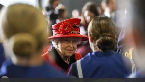 СМИ сообщили о возможной связи королевы Елизаветы II и Джеффри Эпштейна