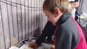 воскресный вечер в большой семье