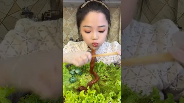 CHINESE MUKBANG SPICY FOOD INTESTINESXiao Yu Mukbang