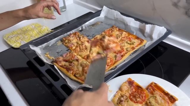 К нам приехали Алёна и Дима с детьми! Лёша готовит МАСТАВУ! Закормила МУЖА капустой ! VLOG ВЛОГ смотреть онлайн