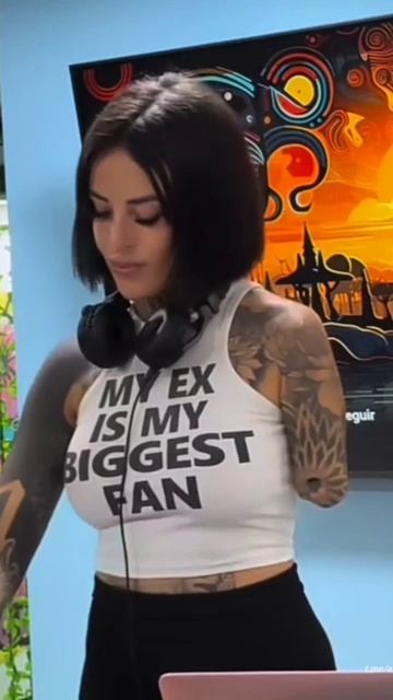 Amputee Lae смотреть онлайн