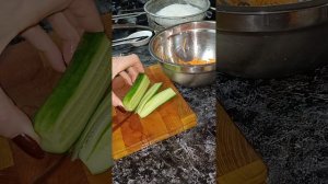 Готовлю салат фунчеза