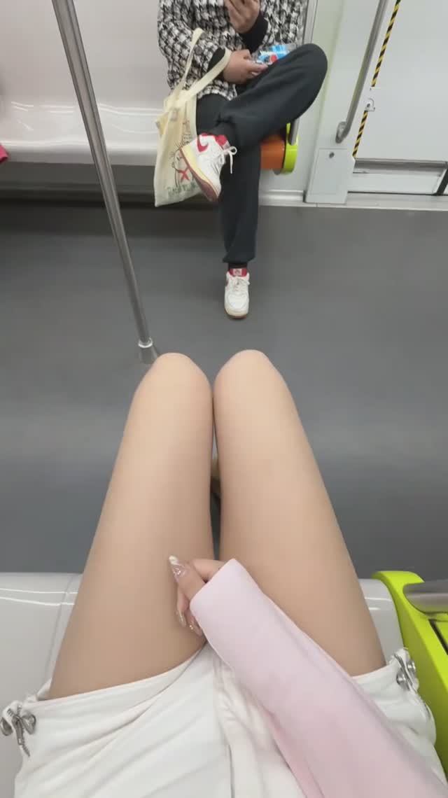 Есть ли у меня шипы? #красота @Zy555ovo