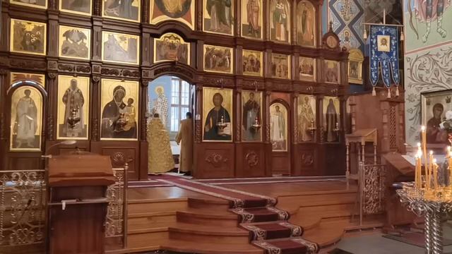 ПЕСНОПЕНИЕ «МИЛОСТЬ МИРА» НА БОЖЕСТВЕННОЙ ЛИТУРГИИ: ДУХОВЕНСТВО И ХОР ИВЕРСКОГО МОНАСТЫРЯ смотреть онлайн