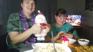 ПРОСТАЯ ЖИЗНЬ 45// ПРОБУЕМ ТО ЧТО НАГОТОВИЛИ// НОВОГОДНИЕ БЛЮДА