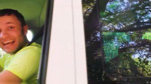 Сюрприз в бассейне с Майей и Машей!