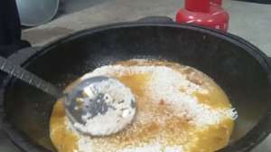 готовим плов в Казане в гараже