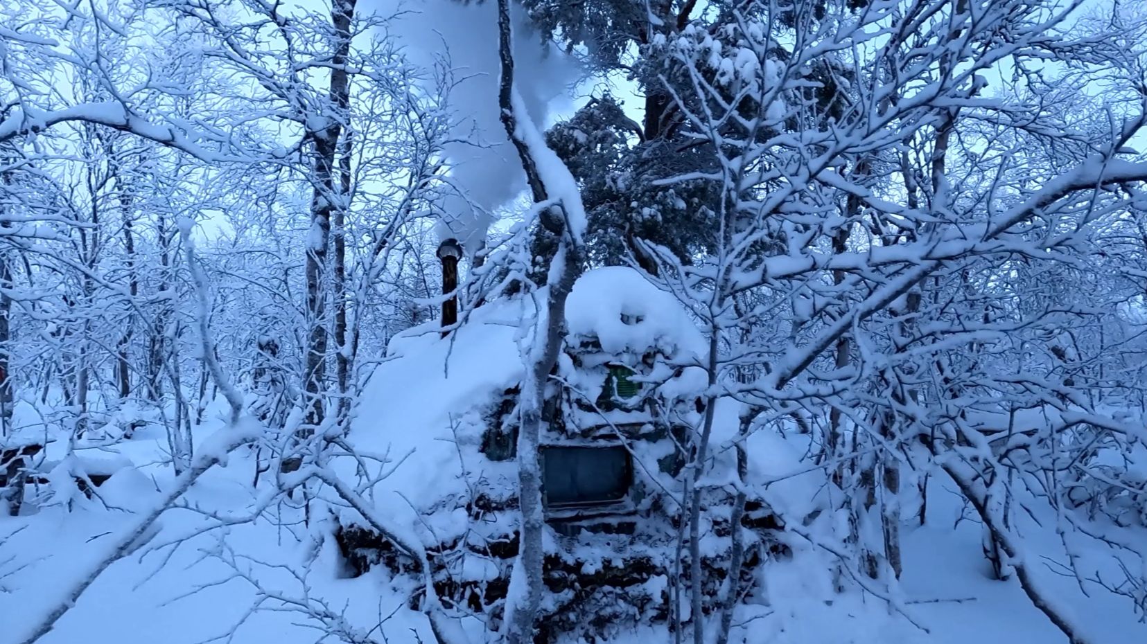 ИЗБА ЗИМОЙ В ТУНДЕ,МИНУС 22 ГРАДУСА.НАЧАЛО ЗИМНЕГО СЕЗОНА РЫБАЛКИ 2025 - 2026 ГОДОВ.ОТДЫХ НА ПРИРОДЕ