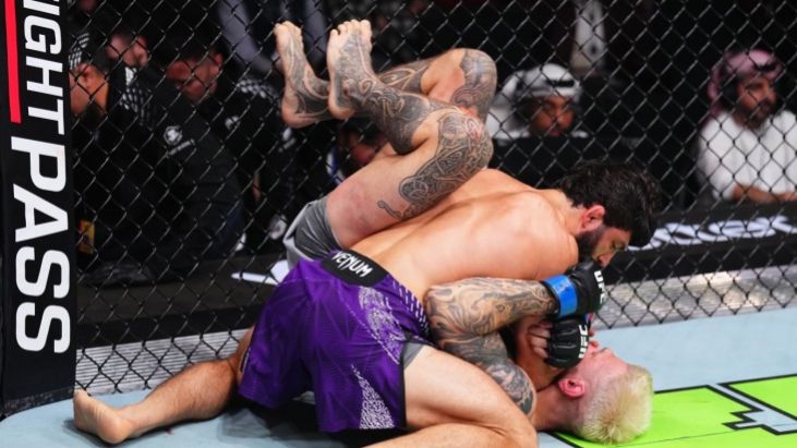 UFC Fight Night 265: Арман Царукян VS Дэн Хукер Обзор поединка