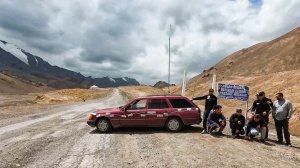 Памирский Тракт на Ретро автомобилях. Русский TOP GEAR. Фильм про Путешествие по Таджикистану.