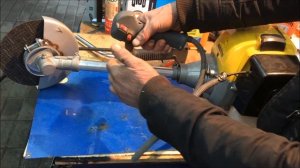 Буквально лежит под ногами. Бензорез из китайской бензокосы!)