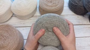 Готовые работы и пряжа.