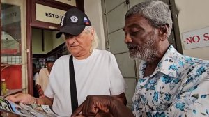 Завтрак в отеле Grand Oriental. Первое утро в Коломбо. Взяли рикшу, едем на экскурсию.