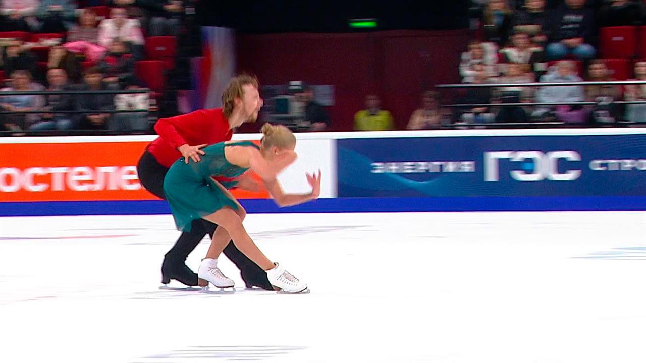 Танцевальная пара Екатерина Миронова и Евгений Устенко стали первыми на этапе Гран-при России в О...