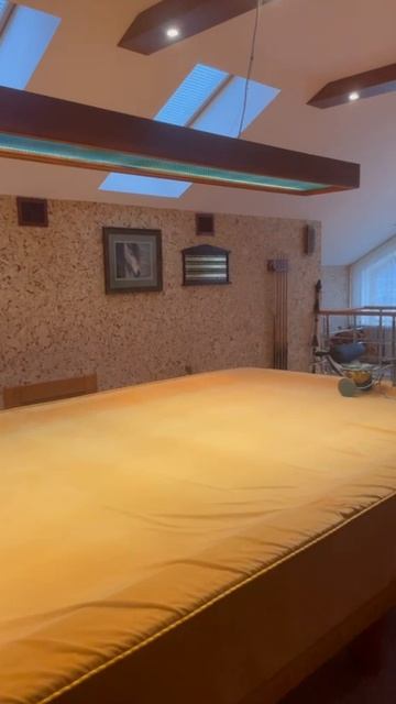 Так обустроили мансарду в квартире 400 кв м на Чистых прудах в Москве. Хотите купить? Позвоните мне