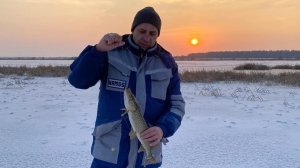 Открытие зимнего сезона. Первый лёд 2025-2026.рыбалка на жерлицы. Ч. 2 18+