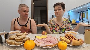 Мукбанг Вован ЗАТЫКАЕТ мне рот, не даёт высказать всю ПРАВДУ! У меня НАКИПЕЛО! Семейный обед Россия