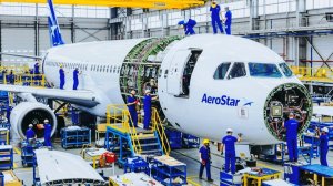 Внутри крупнейшего в мире авиастроительного завода строительство Boeing 787 Dreamliner