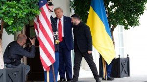 Трамп: Зеленскому придется бороться дальше в случае отказа от плана США