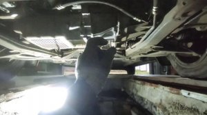 как заменить МОТОРНОЕ МАСЛО на автомобиле Лада ЛАРГУС своими руками