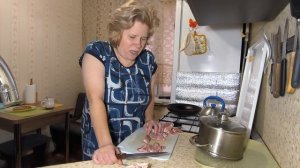 Даже внешне не красивый..