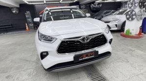 Toyota Highlander / Полная оклейка кузова
