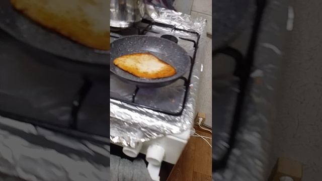 сегодня я готовлю хрустящие треугольники из лаваша