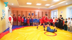 Фестиваль самбо в аксарковской школе | Школьникам показали приемы самбо