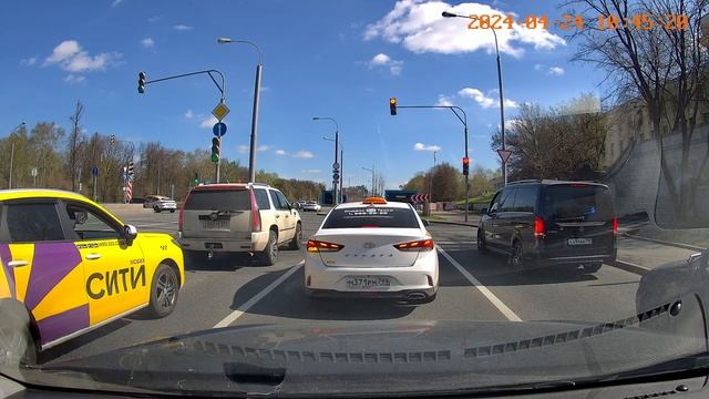 Поездка в больницу через всю Москву смотреть онлайн
