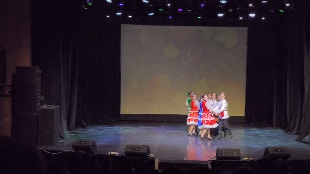 11. Дружба . Скамеечка Концерт в Косарева . 21.11.2025 смотреть онлайн