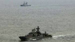 Патрульный корабль Великобритании перехватил российский корвет и танкер