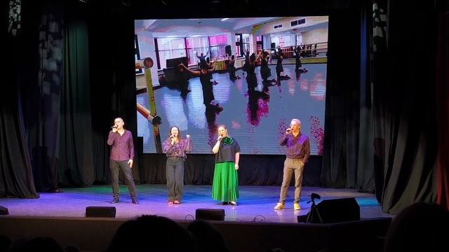 Финальная песня. «Мир не прост» Концерт к дню Учителя . Преображенский Москва. 05.10.2024 смотреть онлайн