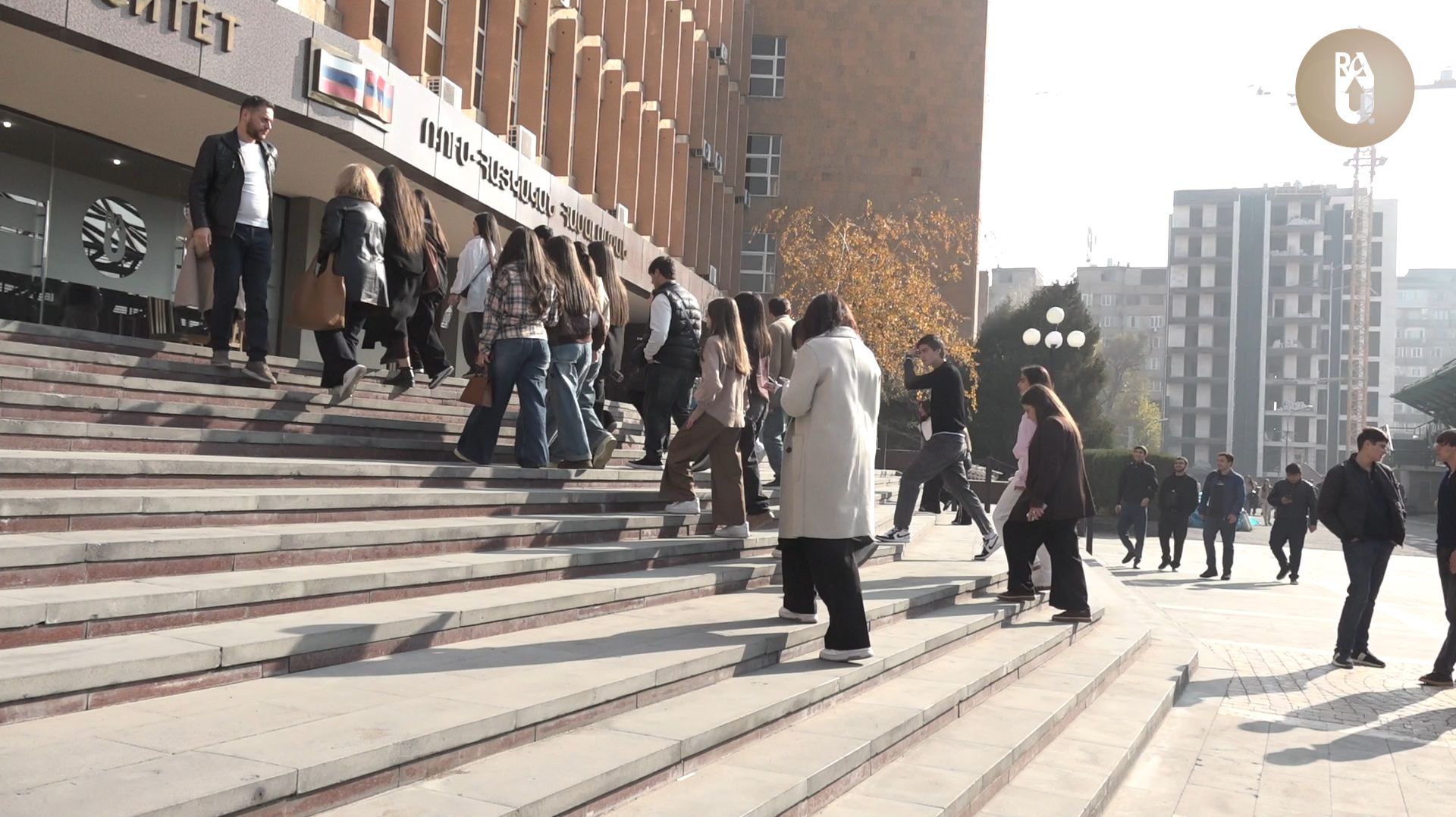 Школьники знакомятся с РАУ профориентационный визит 2026