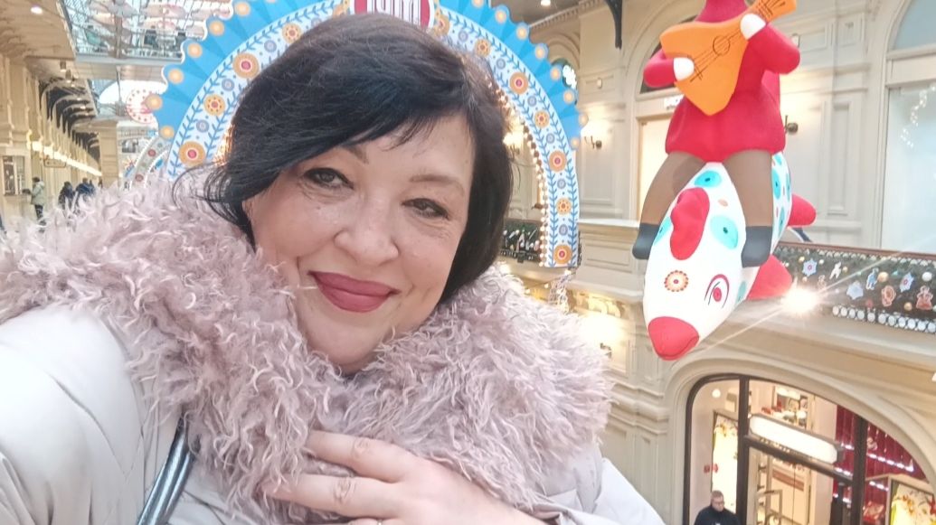 Прогулки по Москве. Новогодний ГУМ и ежегодный парад брендовых елочек. Часть 1.