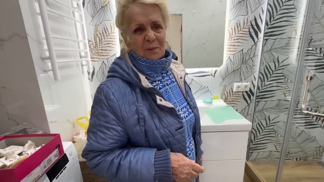 ВЛОГ Привезли бабулю в квартиру ! Показываем ремонт в нашей квартире ! смотреть онлайн