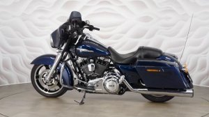 Harley-Davidson Street Glide vin 5HD1KBME7CB643803