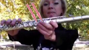 левая рука на флейте