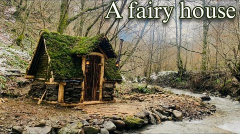 Строю каменный дом у реки зимой. Соорудил джакузи из старой ванны. Бушкрафт