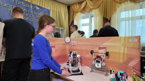 Школьники Нижневартовска представили своих роботов на конкурсе технического творчества