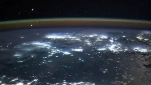 Уникальные кадры северного сияния с высоты 400 км снял экипаж МКС